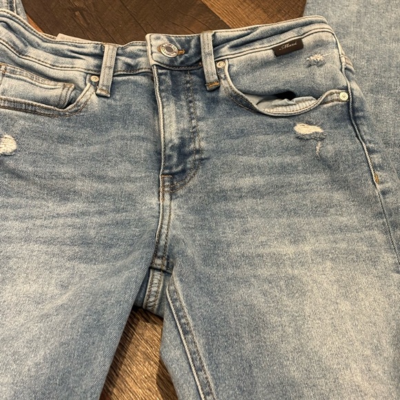 Mavi Maria Hem Slit High Rise
Flare Jean size 26 × 32. Great condition! - Picture 16 of 16